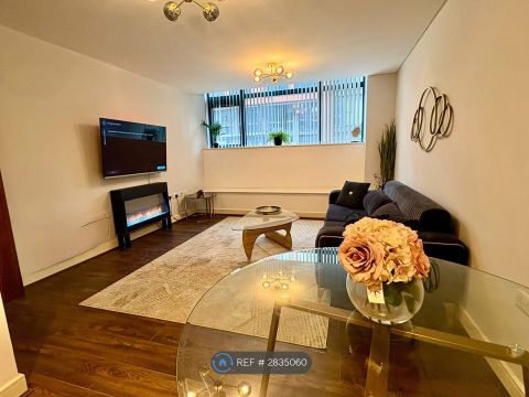 Fabrick Square, Birmingham B12, Room to rent
