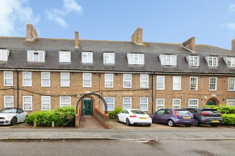 Boundfield Road, London, London SE6