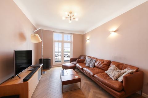 Ivor Court, Gloucester Place NW1