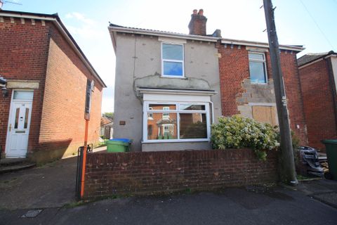 Macnaghten Road, Southampton SO18
