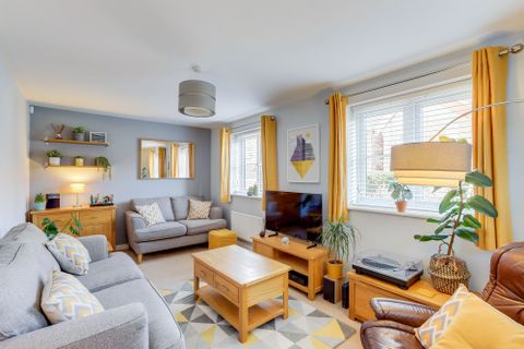 Sturmer Way, Nottingham NG8 – další