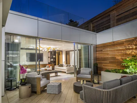 House in London, South End Green, Belsize Park - View 5