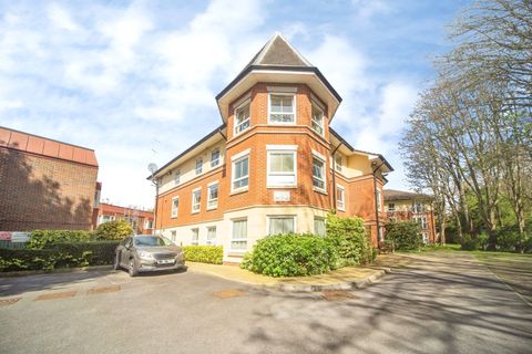 Apartment in Southampton - View 2