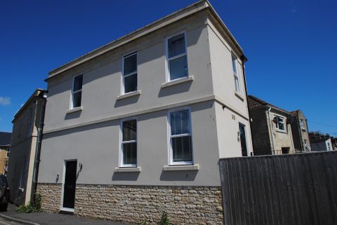 64 Lower Bristol Road, Bath BA2