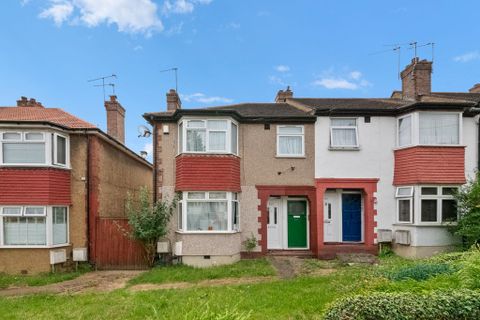 Carr Road, Northolt UB5