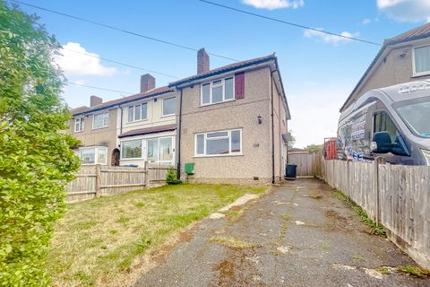 Wolsey Crescent, New Addington, Croydon CR0