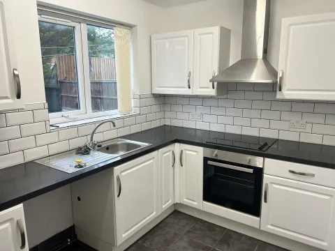 Apartment in Birmingham, West Midlands - View 5