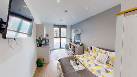 Studio 7, St Marks Court, 12-14 St Marks Street, City Centre, Nottingham NG3, Room to rent