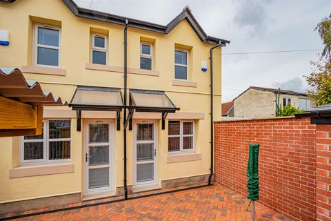 Richards Terrace, Roath CF24