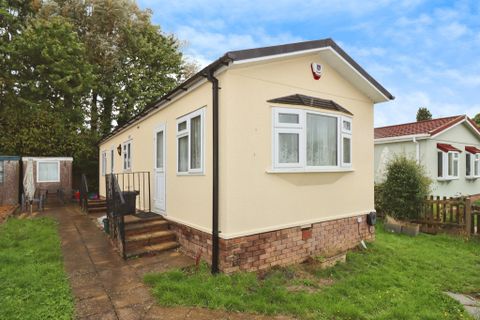 Woodlands Park, Almondsbury, Bristol BS32