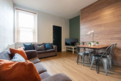 Doncaster Road, Newcastle NE2 – pohled 2