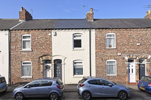 Newborough Street, York YO30