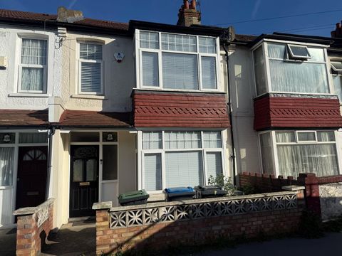 Lucerne Road, Thornton Heath CR7