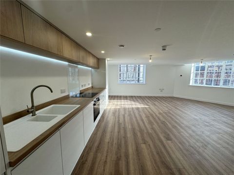 102 The Bank, The Headrow, Leeds, West Yorkshire LS1