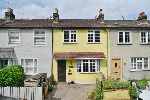 Lion Road, Twickenham TW1
