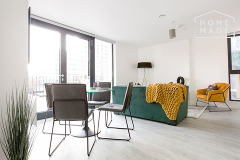 Vox, Trentham Street M15