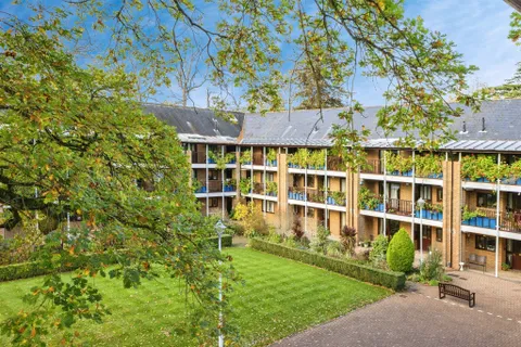 Emmbrook Court, Reading RG6, Reading RG6
