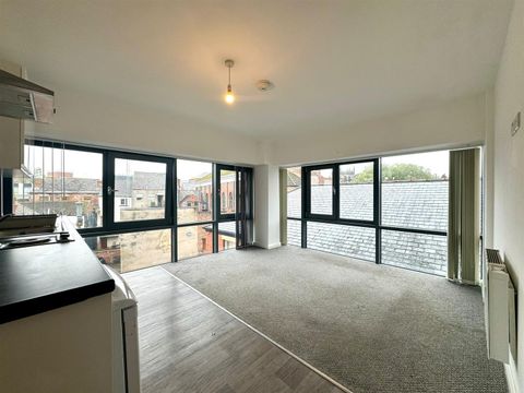 Apartment in Derby, Cathedral Quarter, New Normanton - View 2