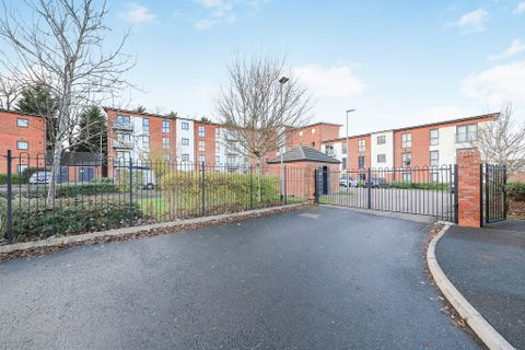 Donington Grove, Oxley, Wolverhampton WV10
