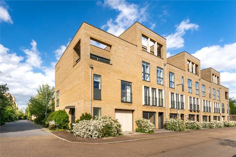 Whitelocks Drive, Trumpington, Cambridge, Cambridgeshire CB2