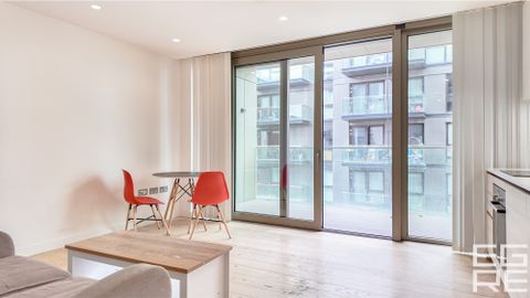 1 Pilot Walk, Lower Riverside, London, London SE10, Studio to rent