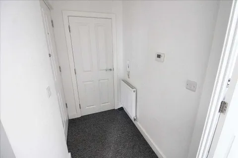 Apartment in Nottingham NG16 - View 5
