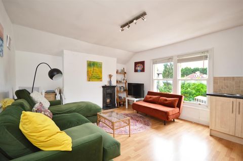 Eastfield Road, Cotham, Bristol BS6