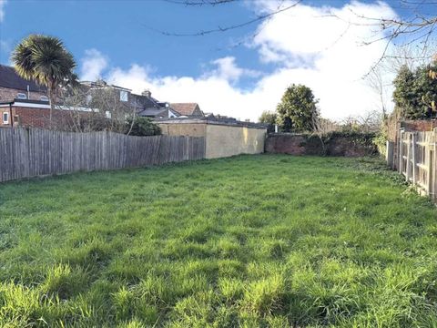 Friern Barnet Road, Friern Barnet, London, London N11, Land for sale