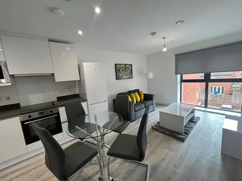 Apartment in Derby, St. Peters Quarter, Little Chester - View 5