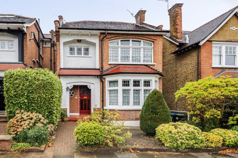 Old Park Ridings, London N21