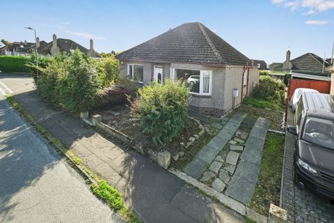 13 Craigmount Avenue North, Corstorphine, Edinburgh EH12