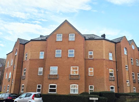 Ashby Court, Banbury OX16, 2 bed flat for sale, £148,000 - Zoopla