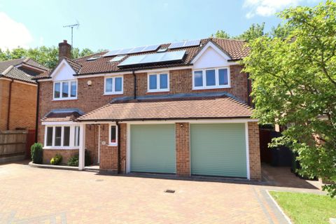 Britannia Gardens, Hedge End SO30