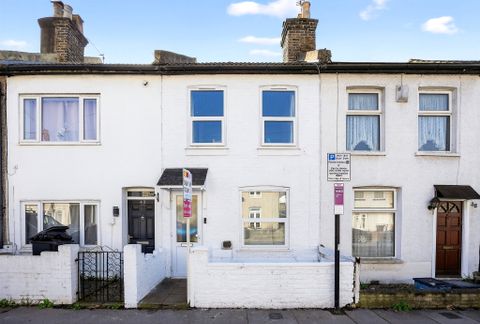 Theobald Road, Croydon CR0