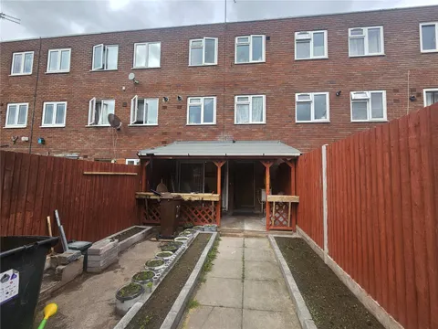 Northam Walk, Wolverhampton, West Midlands WV6, West Midlands WV6
