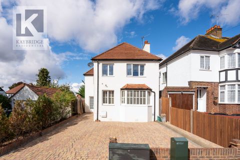 Waverley Road, Epsom KT17