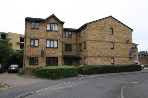 Gartons Close, Enfield EN3, 1 bed flat to rent, £1,400 pcm - Zoopla