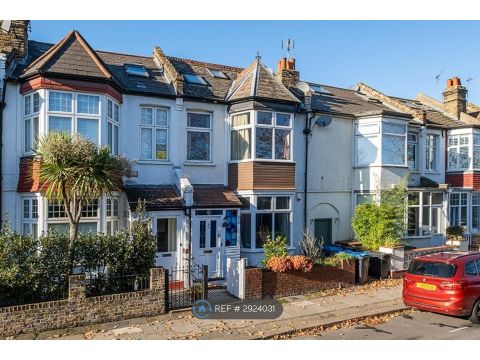 Strathearn Road, London SW19