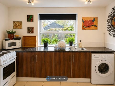 Ekin Road, Cambridge CB5, Studio to rent