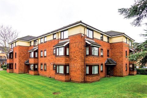 Chaseley Drive, London W4, Studio for sale