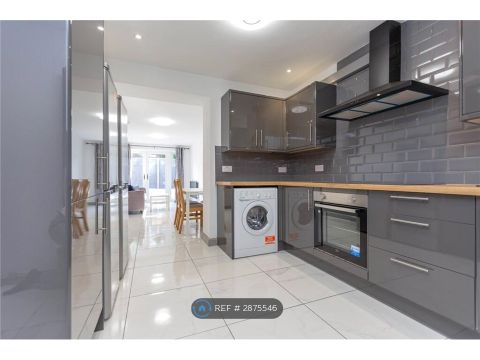 Trevisa Grove, Bristol BS10