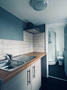 Bevercotes Road, Sheffield S5 - More