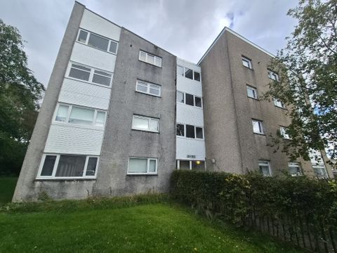 Lavender Drive, East Kilbride, South Lanarkshire G75