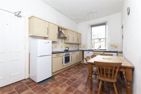 Warrender Park Road, Edinburgh EH9