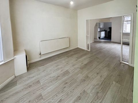 Neston Street, Walton, Liverpool L4 – další