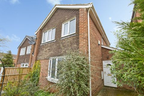 Bishops Drive, Oakwood DE21