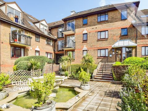Lansdowne Road, Purley CR8