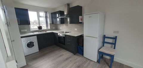 Flat 4, 25 Minny Street CF24, Studio to rent
