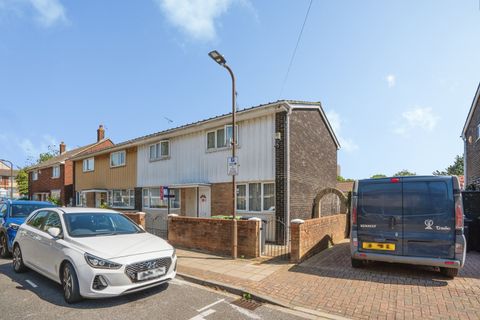 Cottage View, Portsmouth, Hampshire PO1