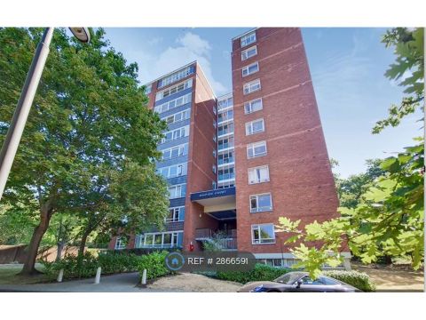 Raleigh Court, London SE19